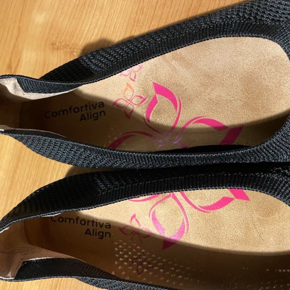 🚫DONATED🚫 - Picture 3 of 5